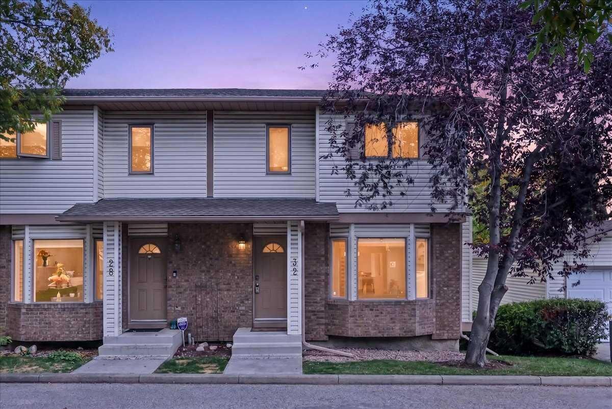 Property Photo: 32 Patina Park SW AB T3H 3E1