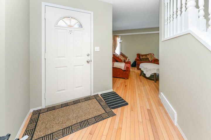 Property Photo: 63 Hawkmount Green NW AB T3G 3T9