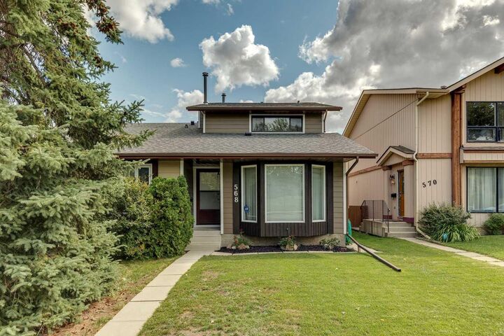 568 Strathcona Drive SW — photo 1