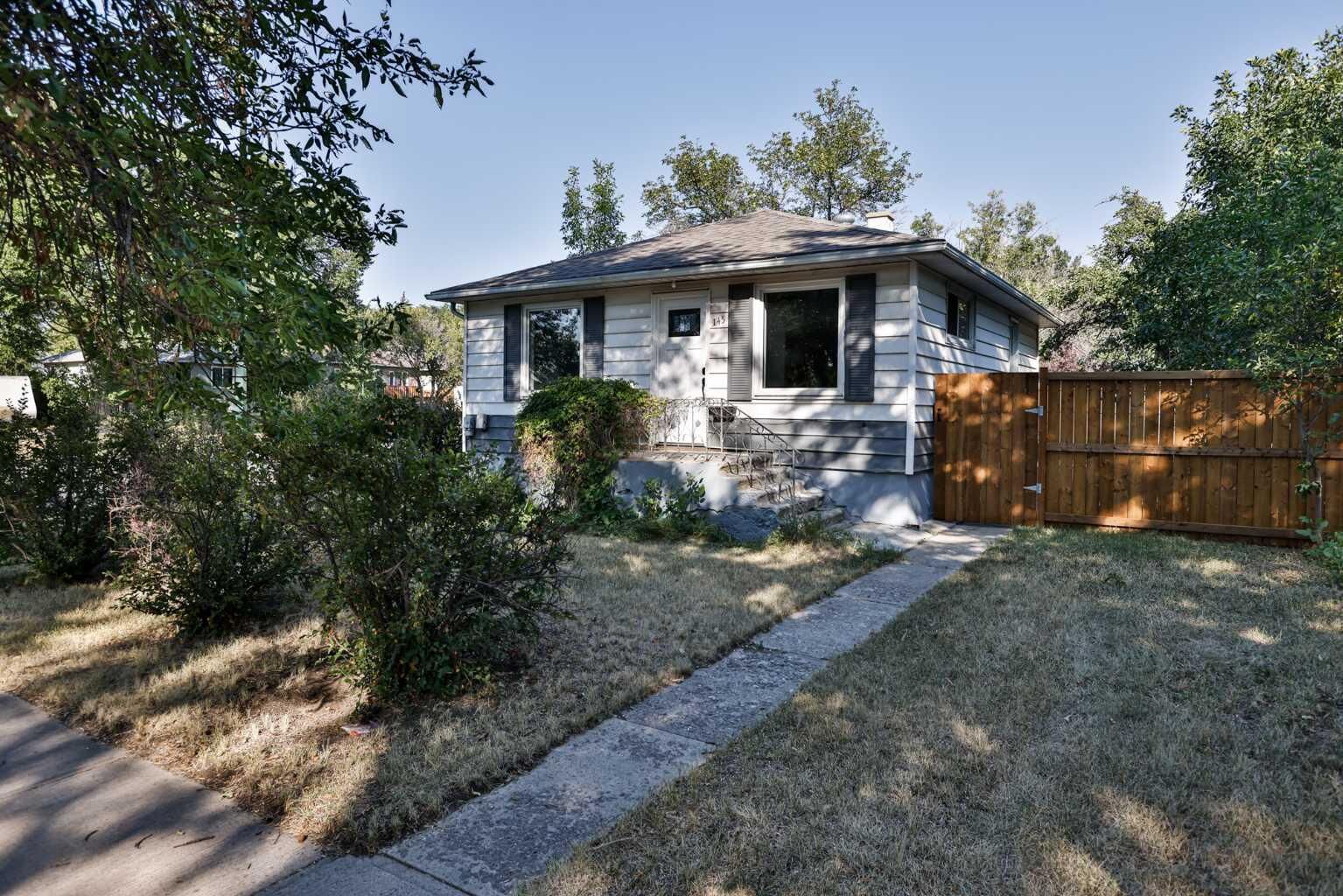 Property Photo: 145 19 Street N AB T1H 3J7