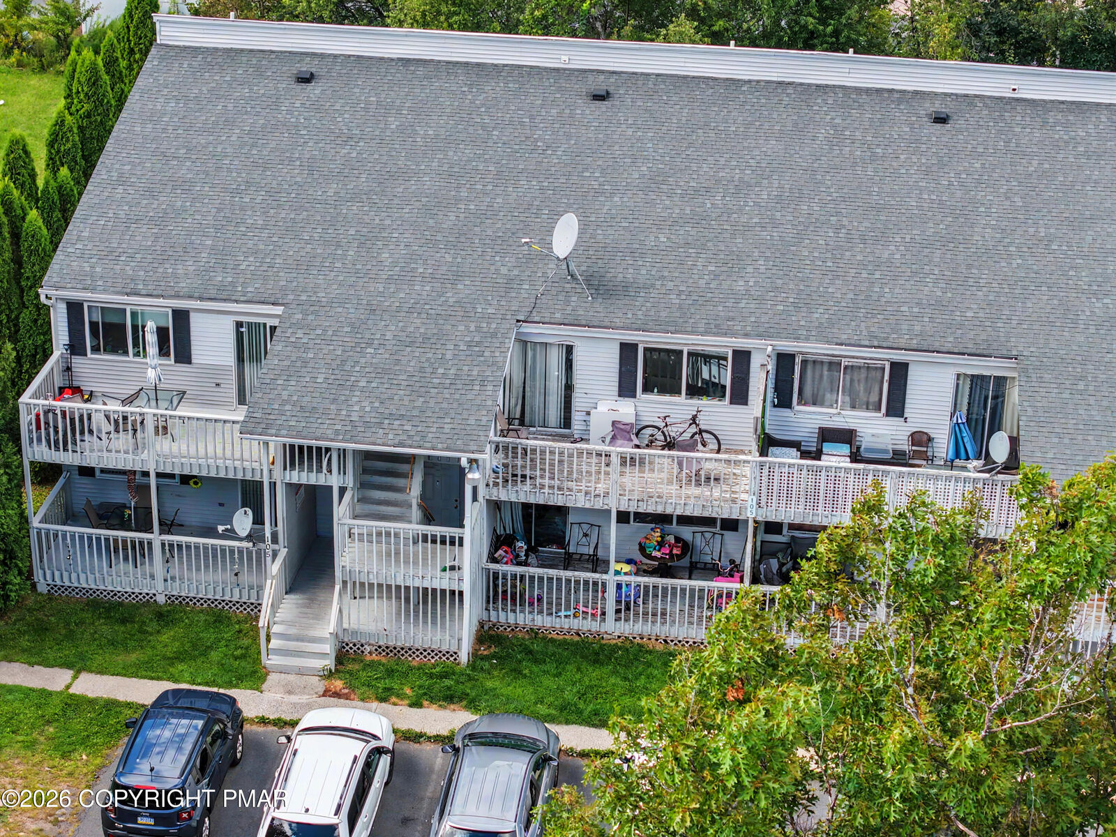 Property Photo:  105 View Court  PA 18344 
