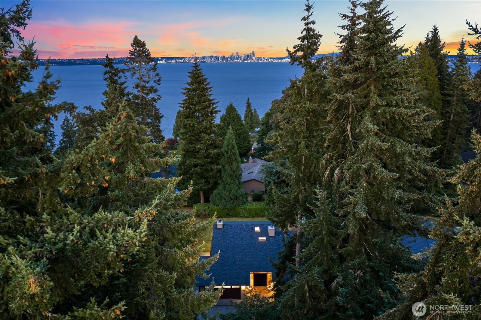 Property Photo: 10785 Bill Point Crest NE WA 98110