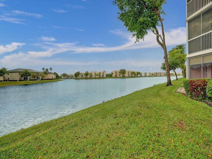 Property Photo:  7411 Granville Drive 106  FL 33321 