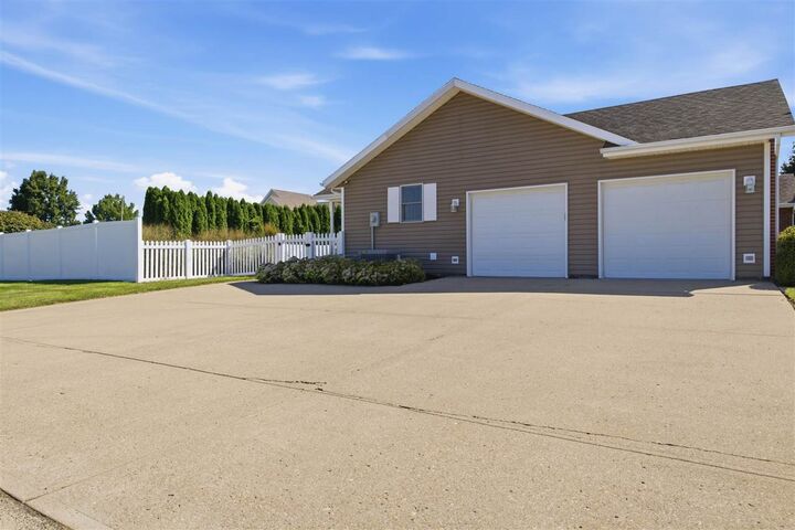 Property Photo: 610 Idlewood Drive IN 47331