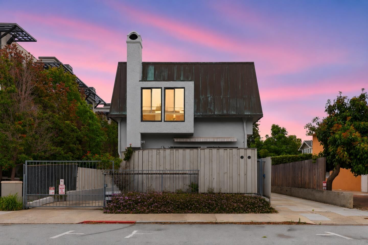 Property Photo: 216 8th Avenue CA 94401