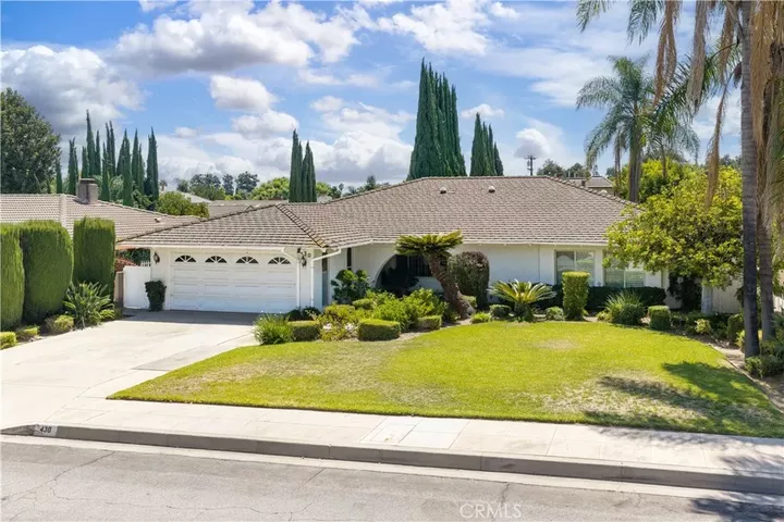 Property Photo: 430 W Winnie Way CA 91007