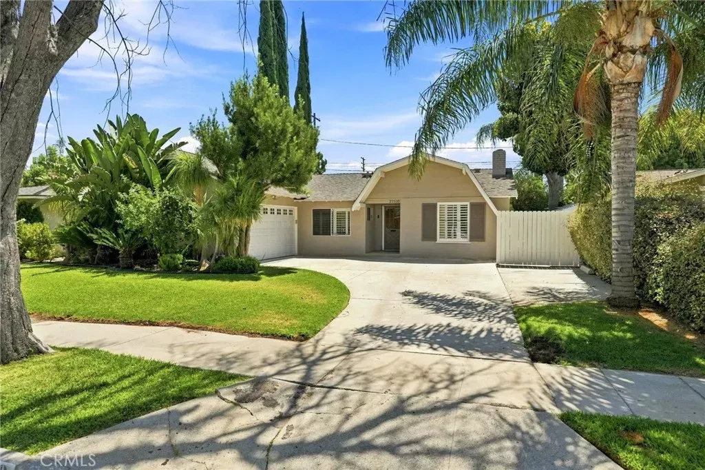 Property Photo: 22510 Hartland CA 91307