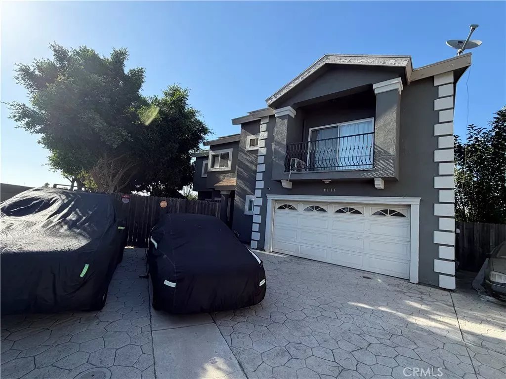 Property Photo:  11137 S Freeman F  CA 90304 
