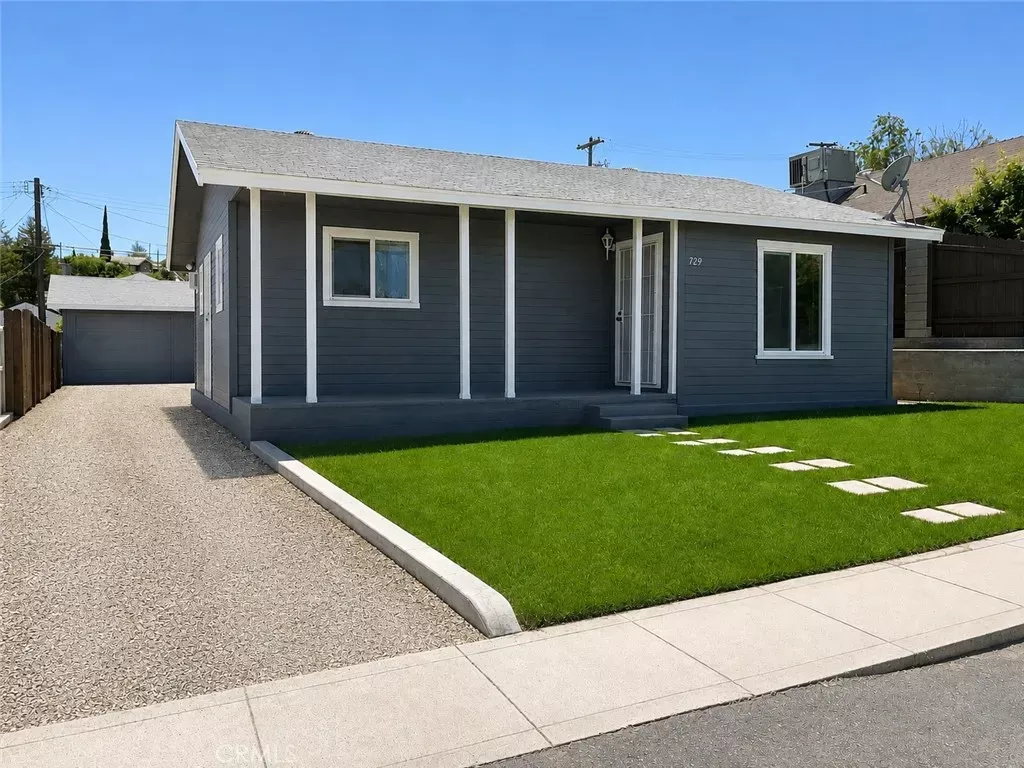 Property Photo:  729 A  CA 93268 