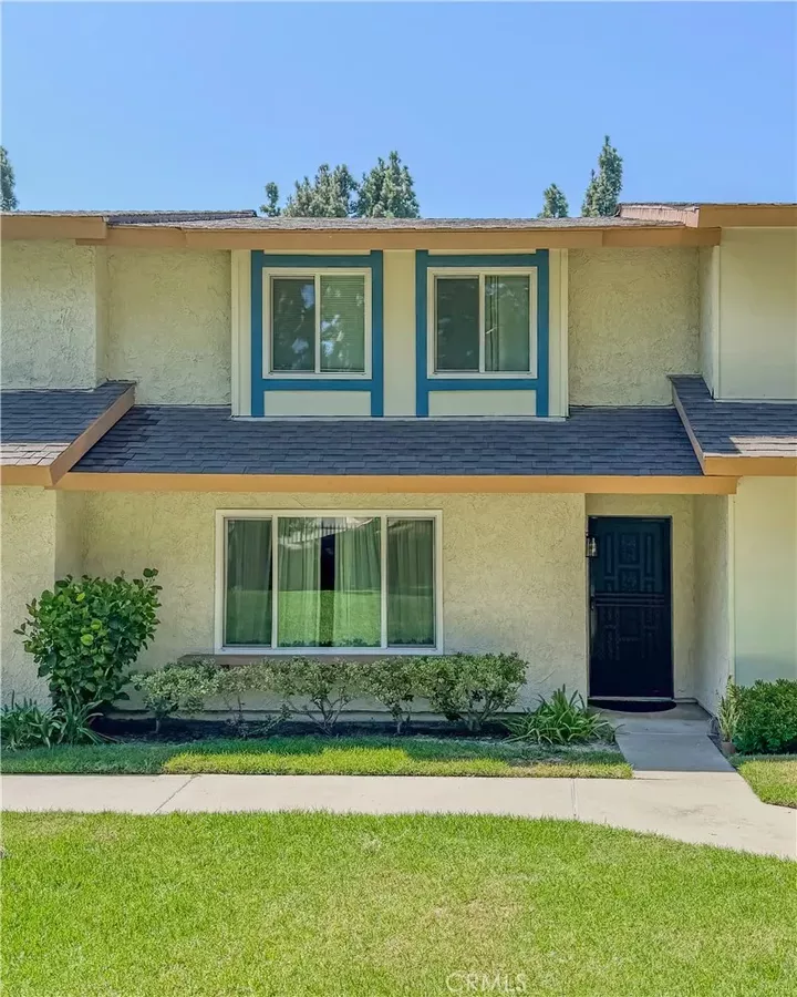 Property Photo: 5950 Imperial Hwy #91 CA 90280