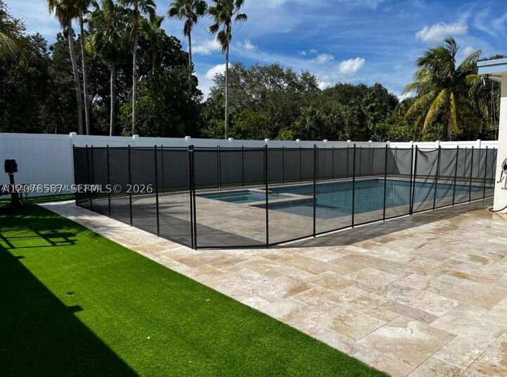 Property Photo:  5063 SW 27th Ave 5063  FL 33312 