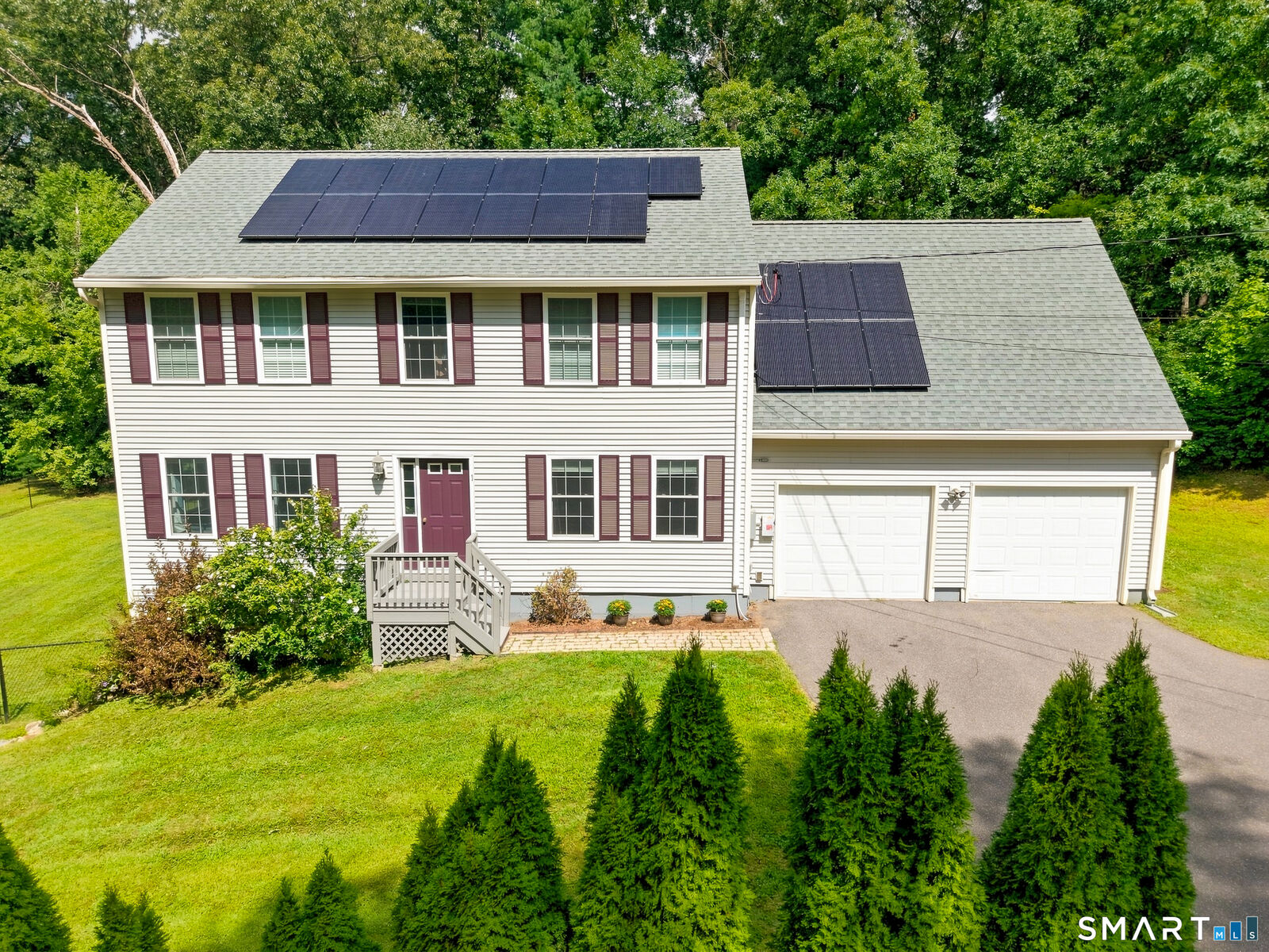 Property Photo:  1 Wildwood Road  CT 06066 