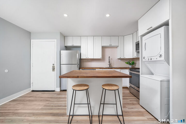 Property Photo: 8-G Country Squire Drive 8G CT 06416