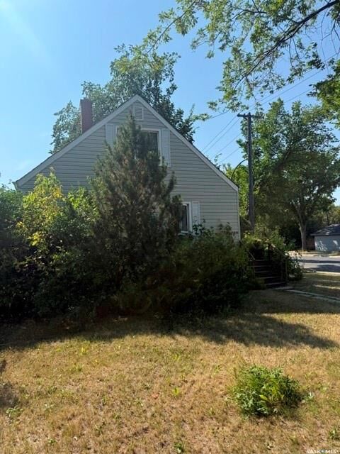 Property Photo:  3739 Normandy Avenue  SK S4S 0Y1 