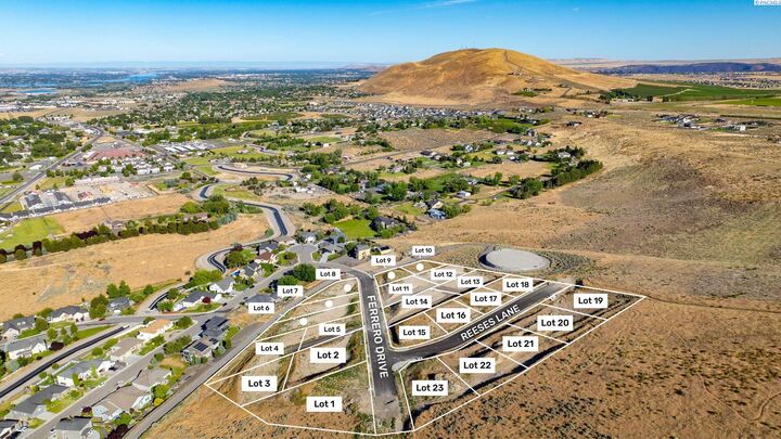 Property Photo: 4772 Reeses Lane Lot17 WA 99353