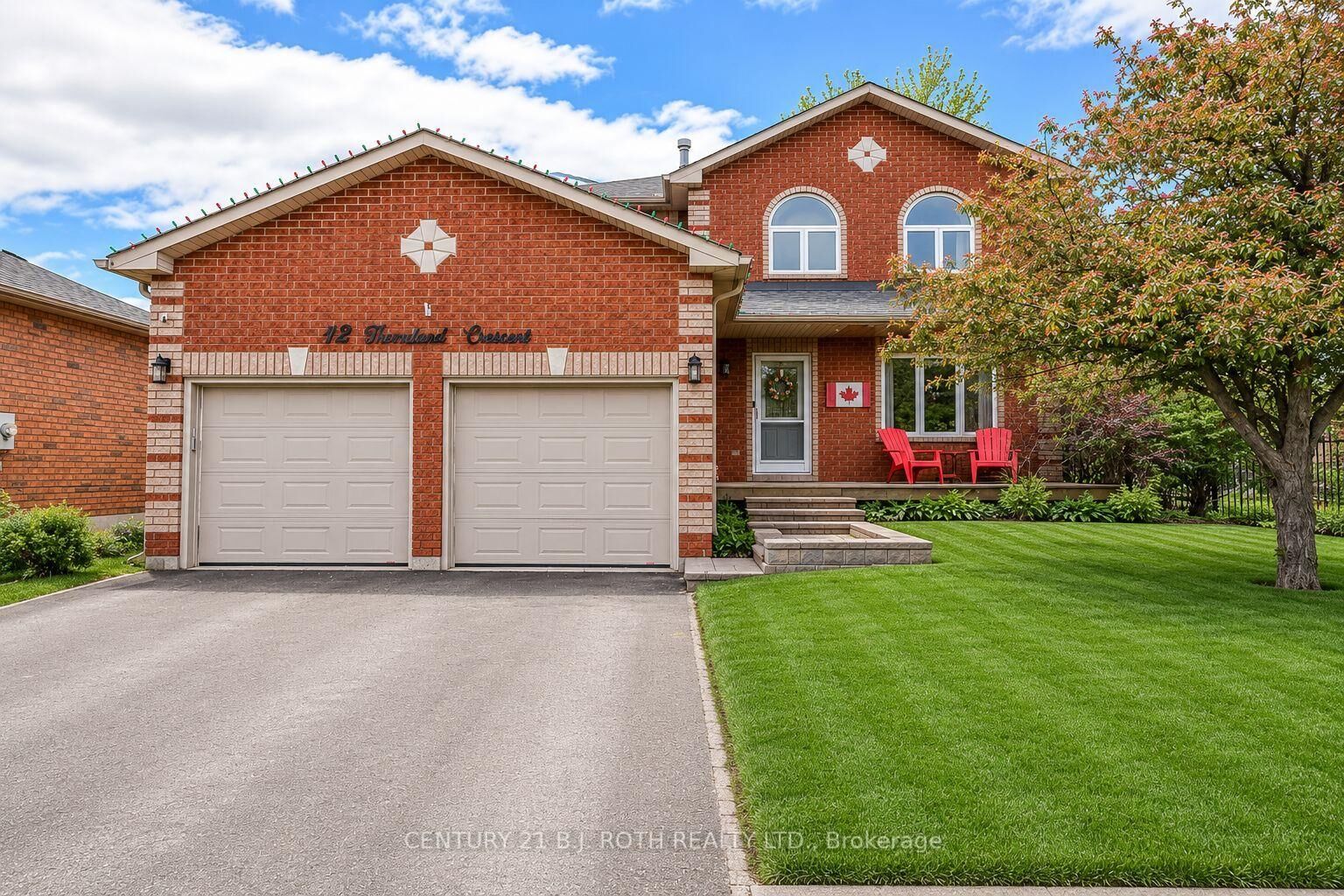 Property Photo:  42 Farmstead Crescent  ON L4N 8S1 