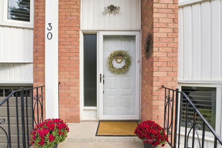 Property Photo: 30 Alderbrook Drive ON L1E 1Z6
