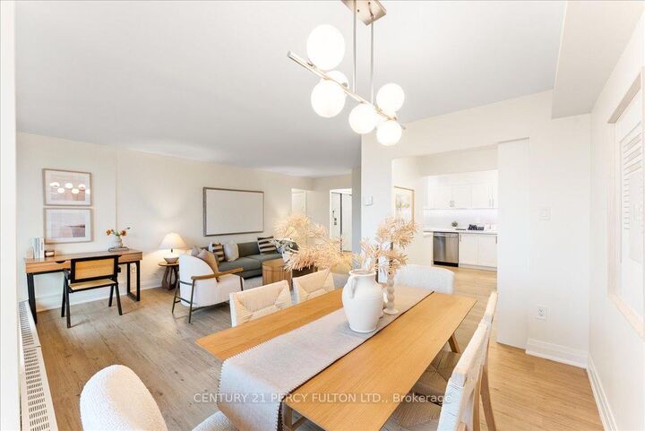 15 London Green Court 705 — photo 1
