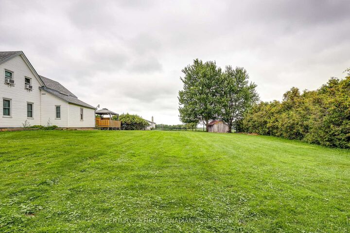 Property Photo:  45687 Fruit Ridge Line  ON N5P 3S9 