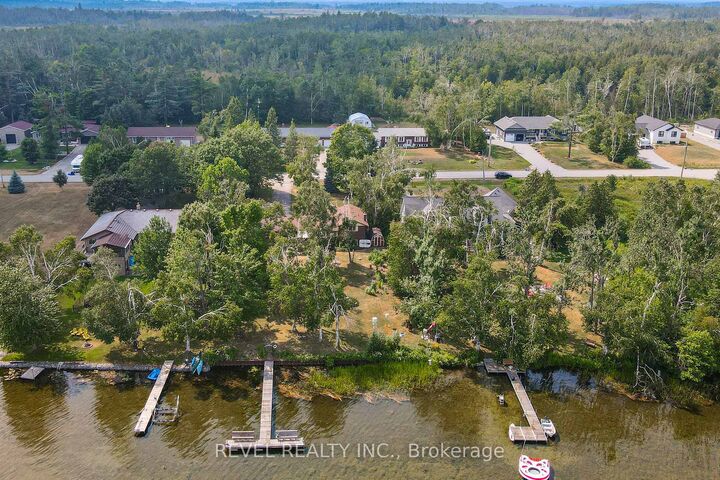 Property Photo: 126 Pinewood Boulevard ON K0M 2T0