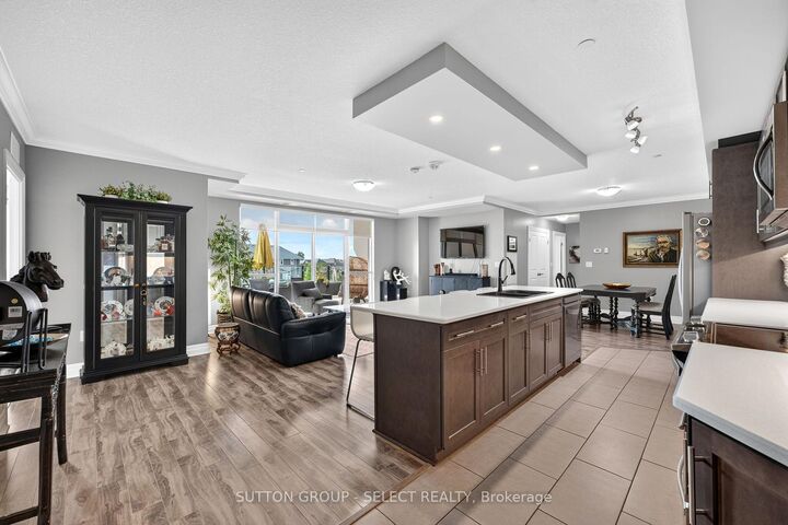 Property Photo: 260 Villagewalk Boulevard 209 ON N6G 0W6