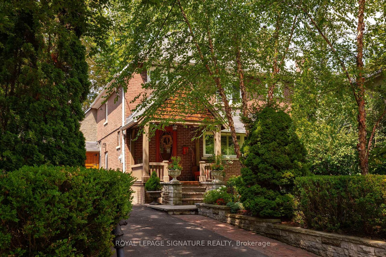 Property Photo: 30 Kelsonia Avenue ON M1M 1B3