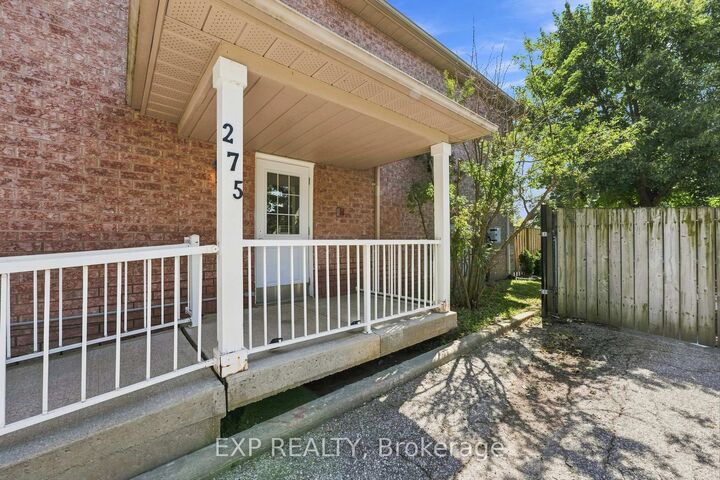 Property Photo: 275 Old Homestead Road 16 ON L4P 4E9