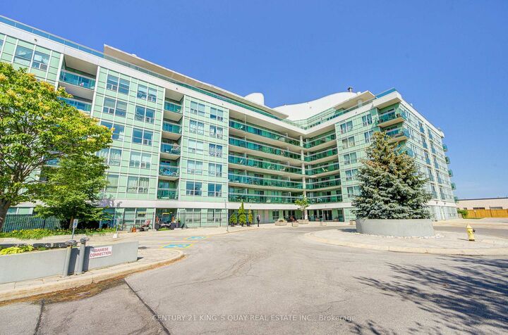 Property Photo: 60 Fairfax Crescent 227 ON M1L 0E1