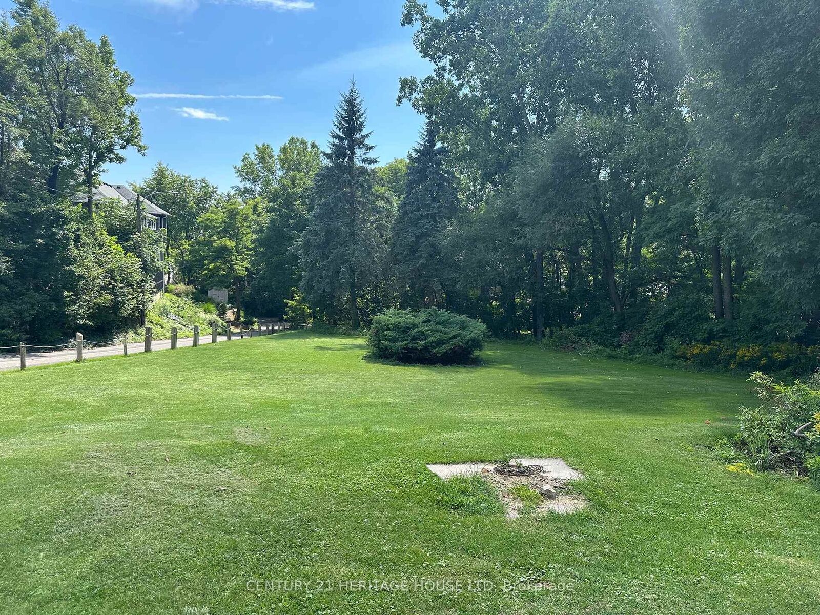Property Photo:  210 William Street N  ON N5L 1C5 