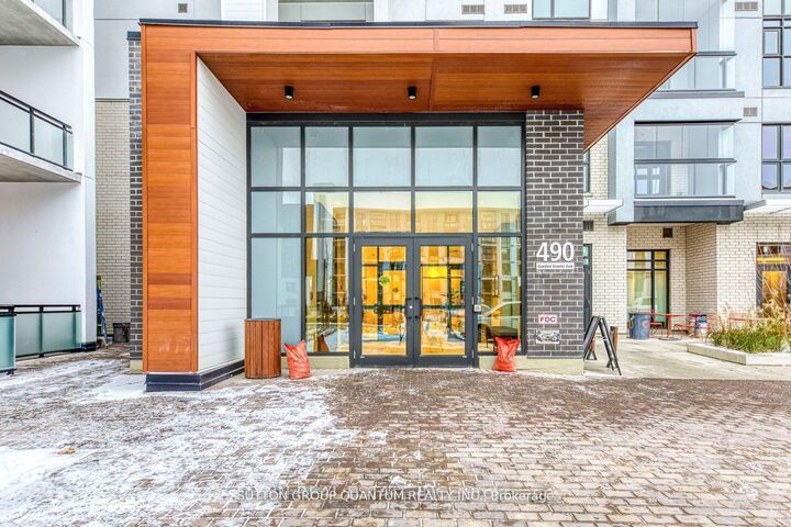 Property Photo:  490 Gordon Krantz Avenue 206  ON L9E 1Z5 