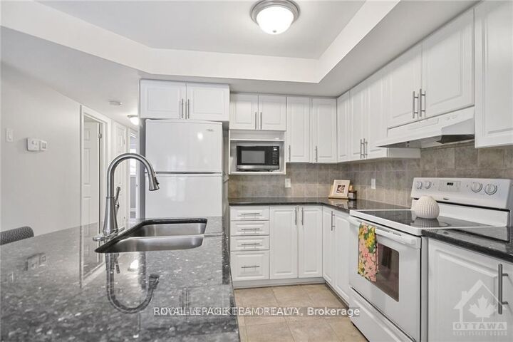 Property Photo:  46 Barnstone Drive #2  ON K2G 4R6 