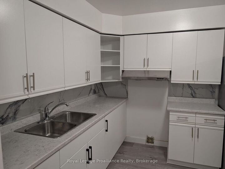 Property Photo:  328 Aylmer Street 309  ON K9H 3V6 