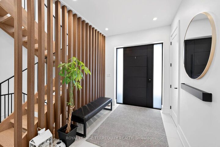 Property Photo: 35 Tottenham Road ON M3C 2J5
