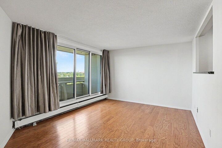 Property Photo: 1171 Ambleside Drive 1112 ON K2B 8E1
