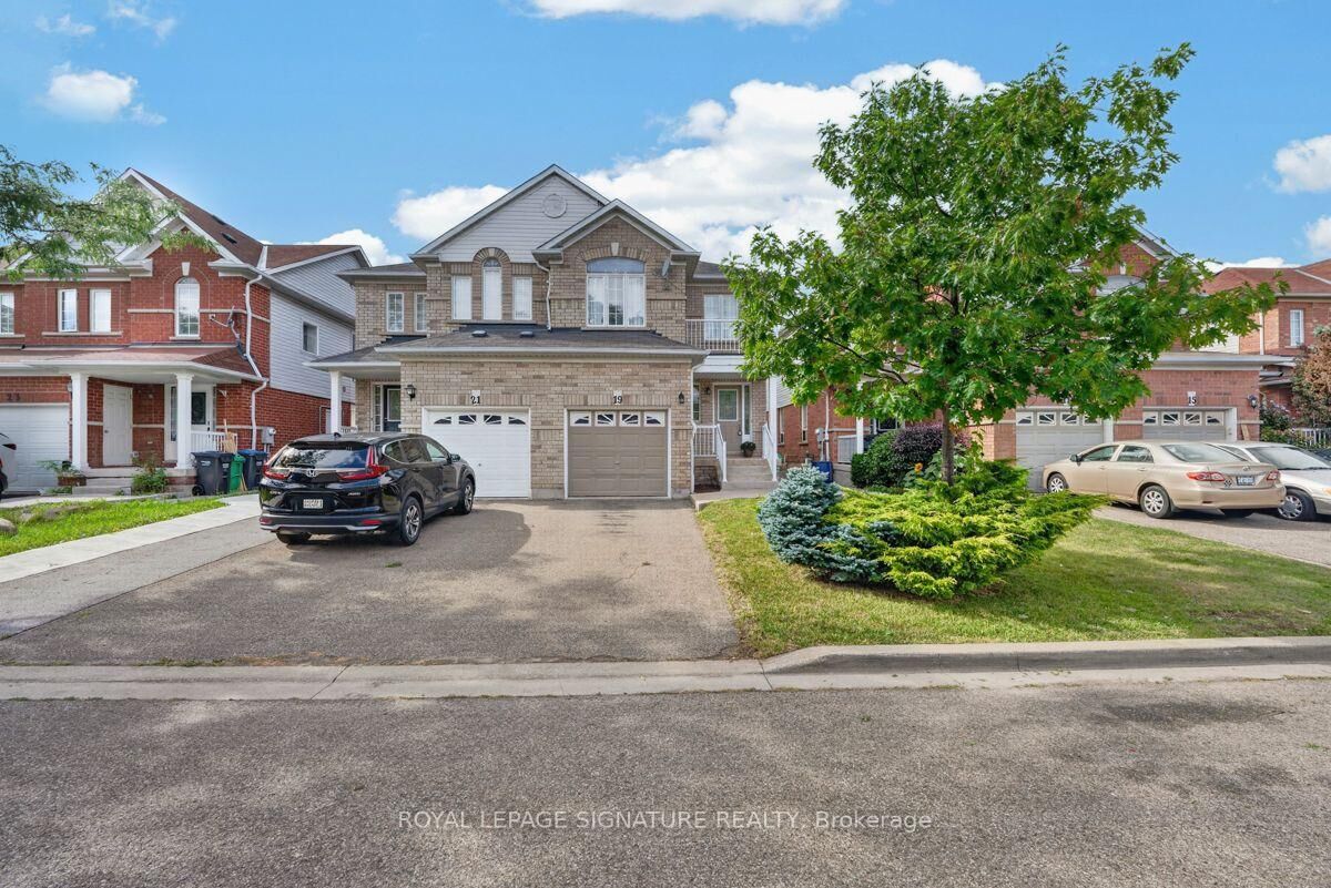 Property Photo: 19 Mossgrove Crescent ON L7A 3E6
