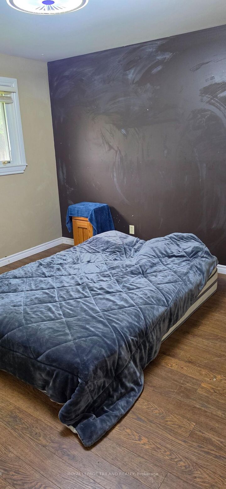 Property Photo: 783 Dundalk Drive ON N6C 3V3