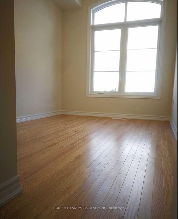 Property Photo: 85 Allegranza Avenue ON L4H 4S3