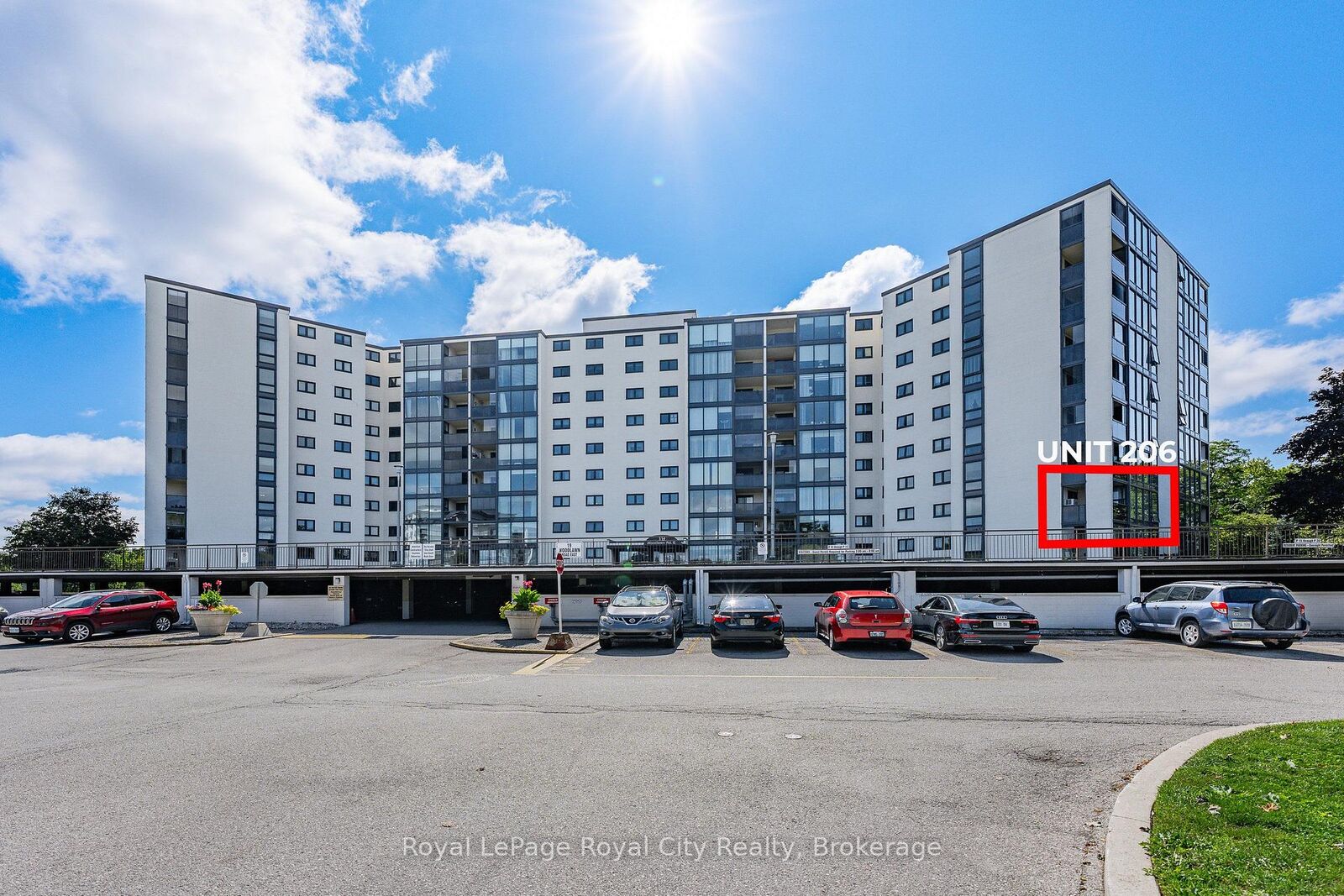 Property Photo: 19 Woodlawn Road E 206 ON N1H 7B1
