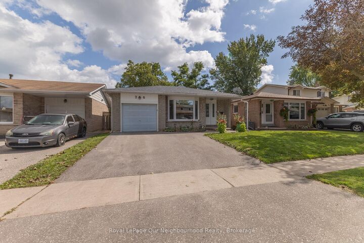Property Photo:  26 Ashdale Crescent  ON L1C 3M9 