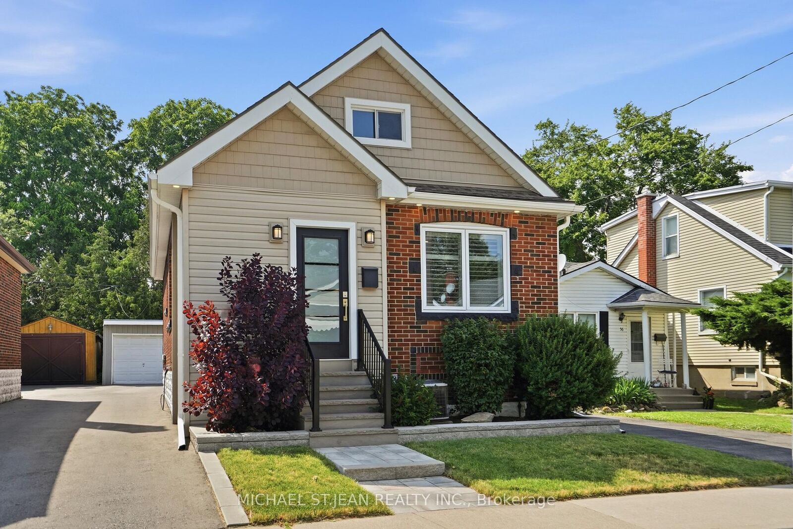 Property Photo: 58 Tragina Avenue S ON L8K 2Z3