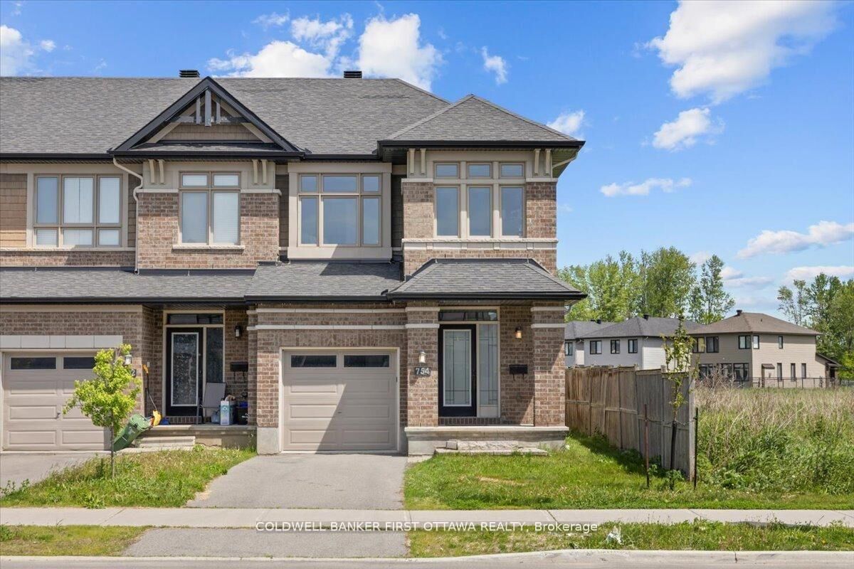 Property Photo: 754 Brian Good Avenue ON K4M 0E3