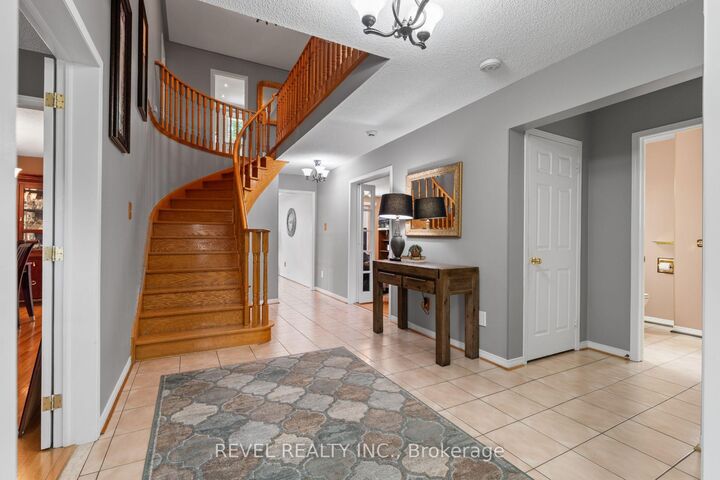 Property Photo: 8 Cochrane Avenue ON L6Z 4J4