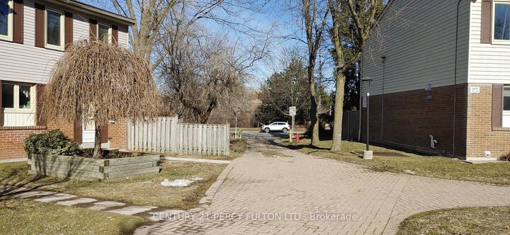 Photo de la propriété:  270 Timberbank Boulevard 132  ON M1W 2M1 