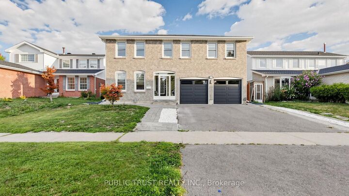 27 Mackay Street S — photo 1