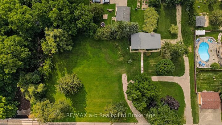 Property Photo: 10 Pitcher Street ON N0J 1P0