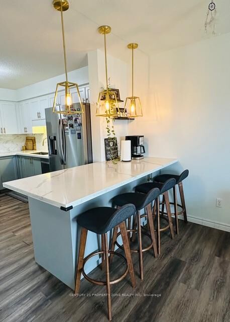 Photo de la propriété:  1369 Countrystone Drive  ON N2N 3R8 