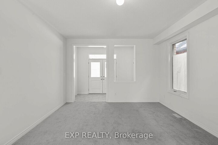 52 Baycroft Boulevard — photo 1