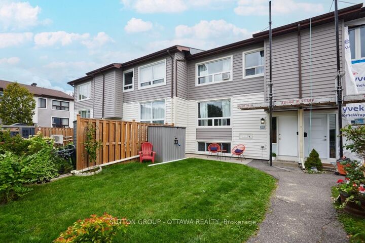 Property Photo: 23 Banner Road W 23F ON K2H 8T3