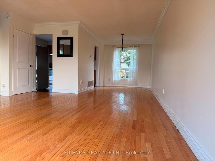 Property Photo:  242 Browning Trail  ON L4N 5C1 
