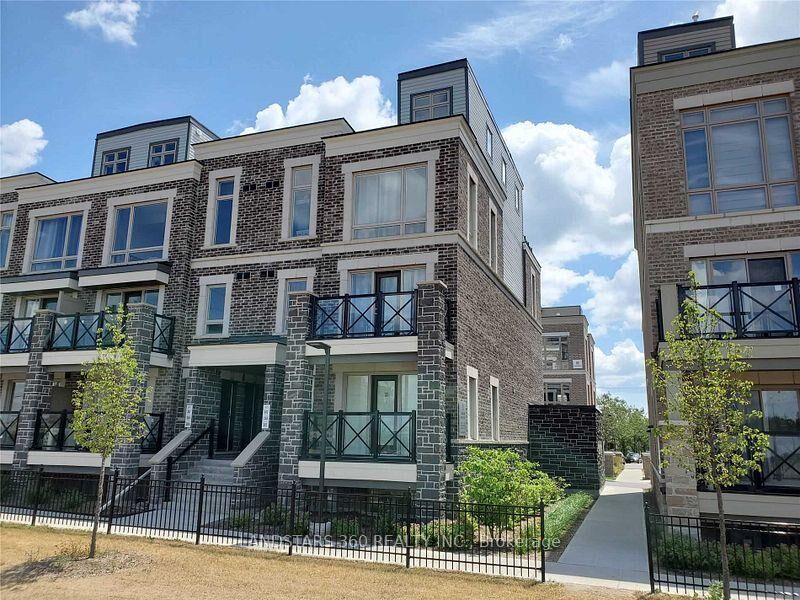 Property Photo:  20 Dunsheath Way 302  ON L6B 1N3 